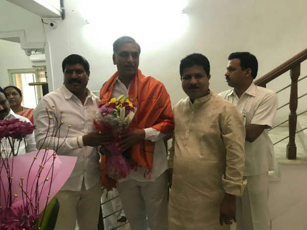 KTR wishes on Minister Harish Rao Birthday: Attracted Sand Art at Puri KTR wishes on Minister Harish Rao Birthday: Attracted Sand Art at Puri