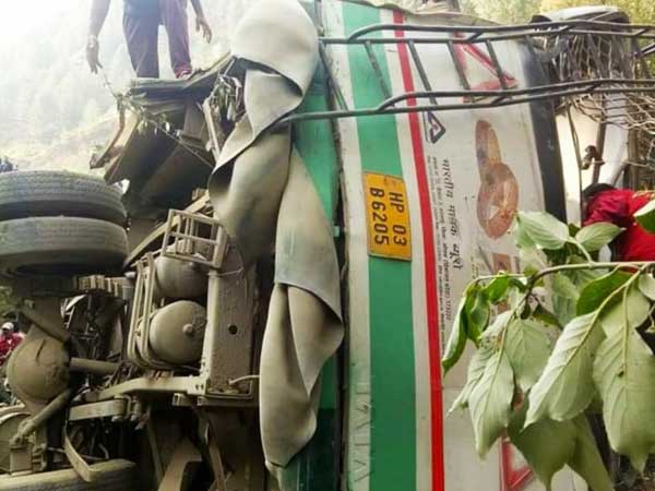 Himachal Pradesh: At least seven people die after bus rolls down a gorge in Shimla Himachal Pradesh: At least seven people die after bus rolls down a gorge in Shimla