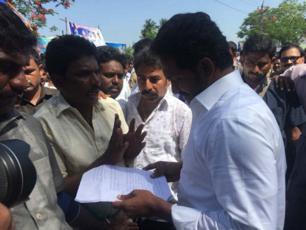 మరోవైపు...జగన్ సొంత సర్వే...