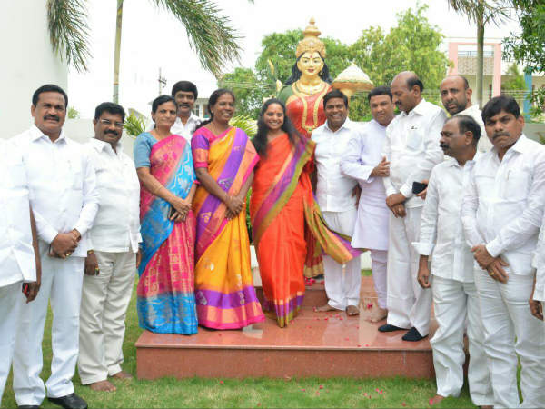 డీఎస్ నిజస్వరూపం బయటపెట్టారు