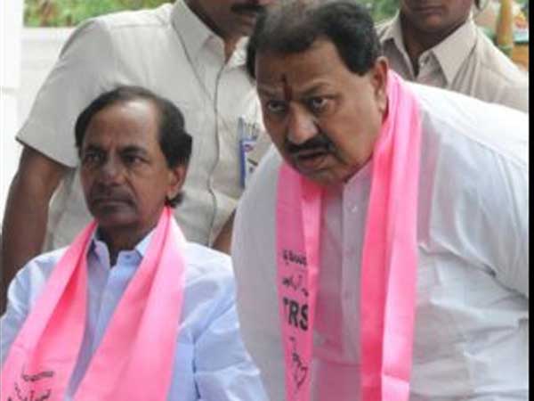 కేసీఆర్ నుంచి డీఎస్కు పిలుపు