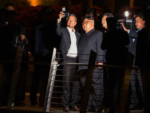 Kim Jong Un, Sightseeing Dictator, Takes Selfies in Singapore Kim Jong Un, Sightseeing Dictator, Takes Selfies in Singapore