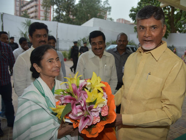 రెండు వ్యూహాలు.. దానికి కాంగ్రెస్ మద్దతు