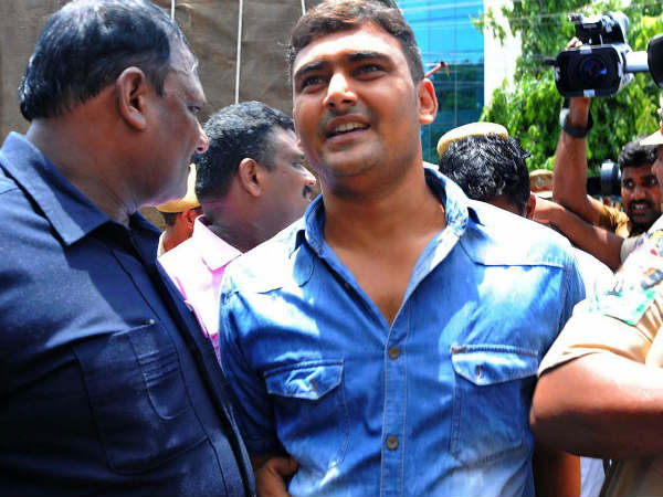 ఆ రోజు ఏం జరిగిందంటే, తప్పించుకున్న సోదరుడు