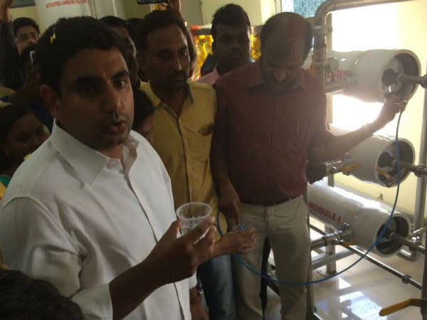 జగన్, పవన్ భయపడుతున్నారు..