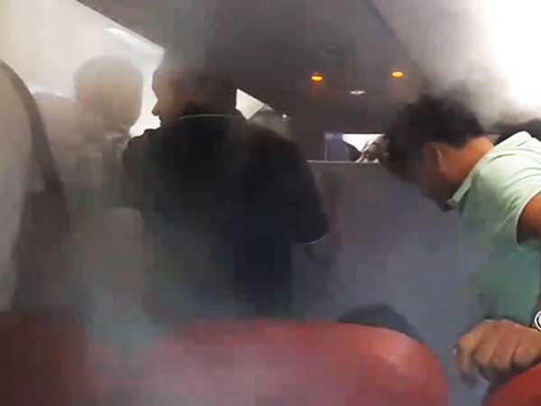 AirAsia Pilot Turns AC on Full Blast to Hound Passengers Out After 4 Hour Delay in Kolkata AirAsia Pilot Turns AC on Full Blast to Hound Passengers Out After 4 Hour Delay in Kolkata