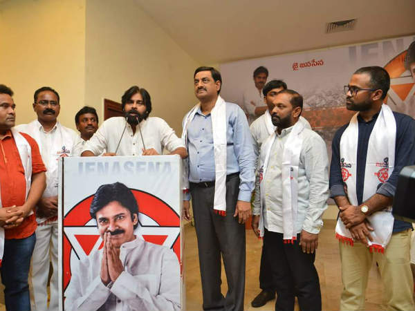 పవన్ సమక్షంలో జనసేనలోకి పలువురి చేరిక