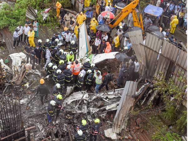 Chartered plane crashes while landing in Mumbai, 5 killed Chartered plane crashes while landing in Mumbai, 5 killed