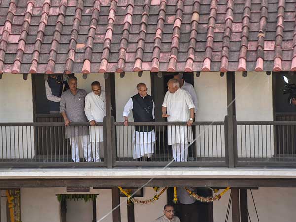 Paid tribute to great son of mother India says ex-president Paid tribute to great son of mother India says ex-president