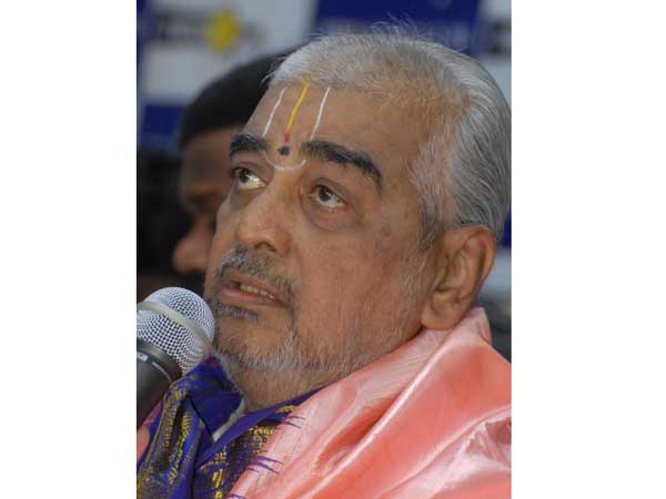 వెయ్యి కోట్ల దేవుడు అని పిలిచేవారు