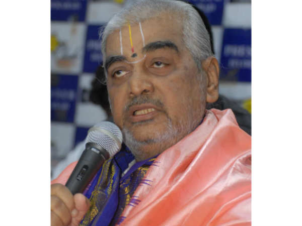 నేలమాళిగకు వంటశాల నుంచి దారి, అది మూసేశారు