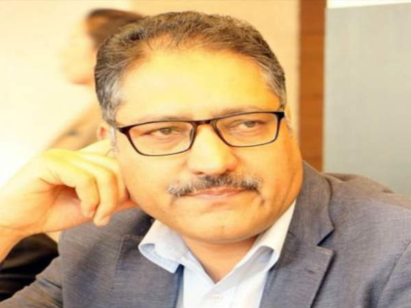 Cops Release Photo Of 4th Suspect In Journalist Shujaat Bukharis Killing Cops Release Photo Of 4th Suspect In Journalist Shujaat Bukharis Killing