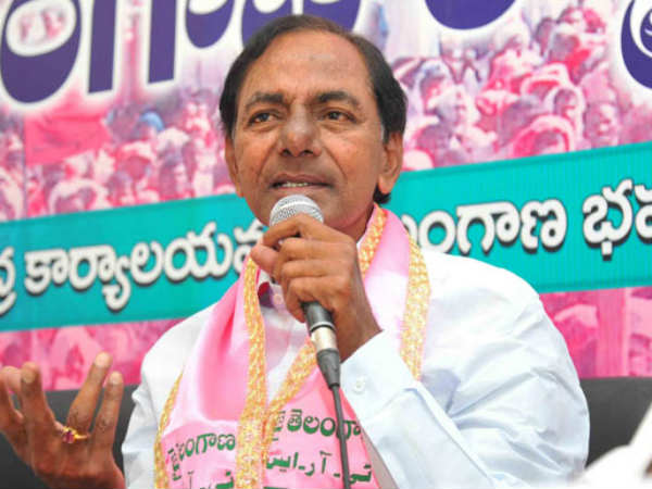 సిట్టింగ్ ఎమ్మెల్యేలను నమ్ముకుంటే పుట్టిమునగడం ఖాయమని భావిస్తున్న కేసీఆర్..