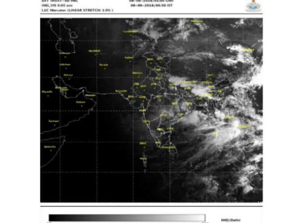 Monsoon update: Heavy rain expected in Mumbai; Fishermen warned in Kerala Monsoon update: Heavy rain expected in Mumbai; Fishermen warned in Kerala