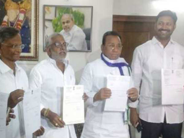 ఒకే అంశం పట్ల ప్రజలను అసహనానికి గురి చేయొద్దనే యోచనలో వైసీపి..