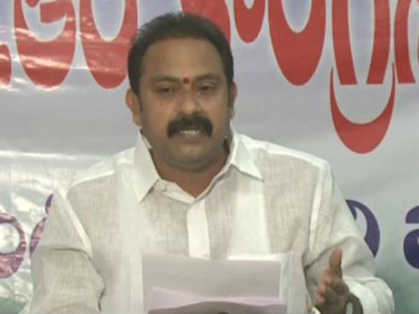 జగన్ను విమర్శించే అర్హత లేదు