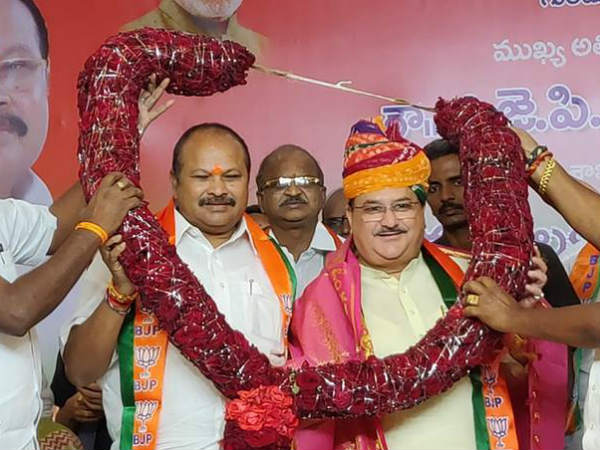 కేంద్రం నిధులతో చంద్రబాబు అవినీతి