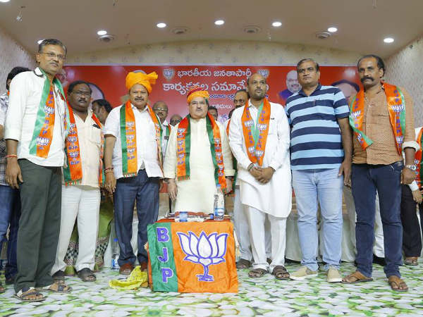 బాబు మోసం చేయని కులం ఉందా?