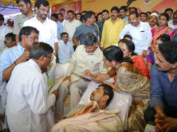 మోడీ ముందు 3 మార్గాలు పెట్టి చంద్రబాబు సవాల్
