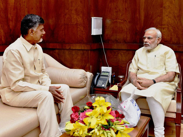మోడీ అంటే బాబుకు భయం