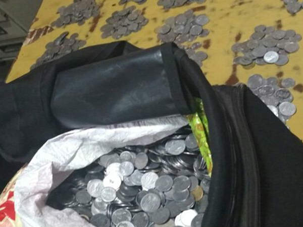 Judgement delayed in divorce case due to coins Judgement delayed in divorce case due to coins