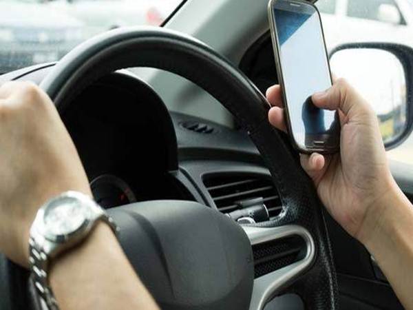 Court orders: Mobile phones to be seized if you are found talking while driving Court orders: Mobile phones to be seized if you are found talking while driving