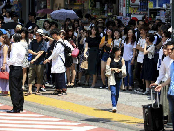 Heat waves kill 14 people in Japan Heat waves kill 14 people in Japan