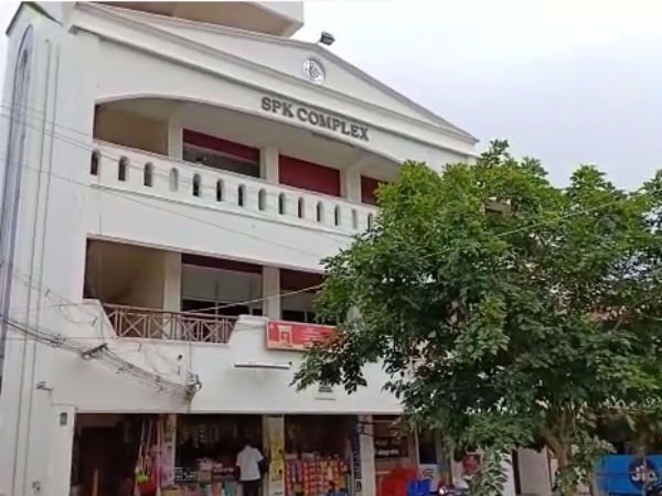 సీఎం చేతిలో ఆర్ అండ్ బీ