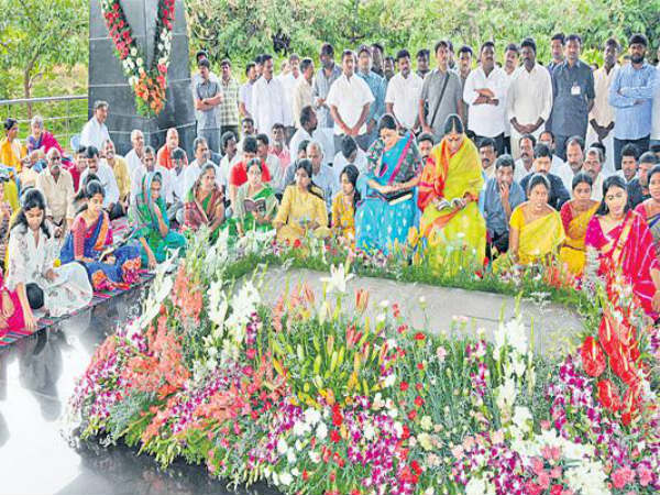 వైఎస్ఆర్...కారణజన్ముడు