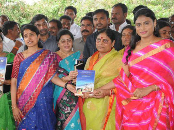 తండ్రిలాగే...జగన్
