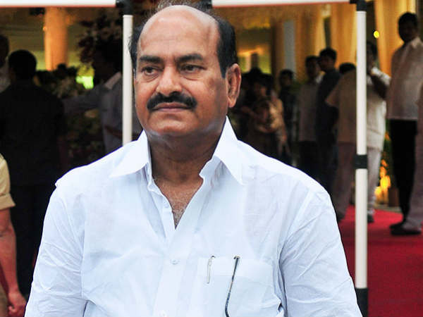 ప్రభాకర్కు ఇచ్చిన ప్రాధాన్యత ఇవ్వట్లేదు