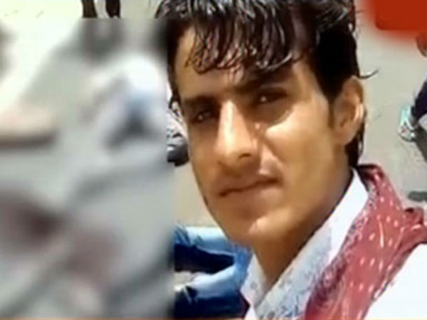 Three people die in accident as onlookers take selfies Three people die in accident as onlookers take selfies