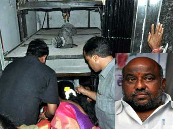 Private hospital lift collapses; Telangana Minister Jogu Ramanna has a narrow escape Private hospital lift collapses; Telangana Minister Jogu Ramanna has a narrow escape
