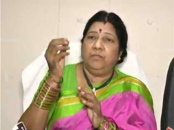 పురంధేశ్వరిపై...నన్నపనేని ఆగ్రహం
