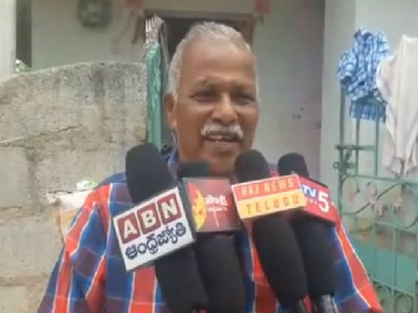 తెర మీదకు...కత్తి మహేష్ తండ్రి