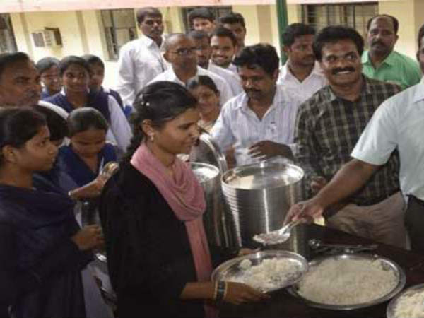 Andhra Pradesh:Mid day meals for intermediate students...implementation from August 1 Andhra Pradesh:Mid day meals for intermediate students...implementation from August 1