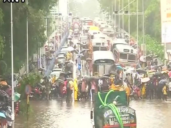 Non Stop Rain In Mumbai, Trains Hit, Schools Closed In Thane Non Stop Rain In Mumbai, Trains Hit, Schools Closed In Thane