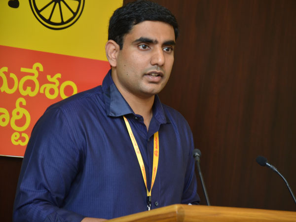 లోకేష్ తడబాటు