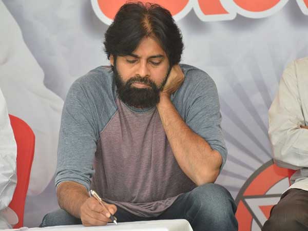 మా ఊరికి పవన్ కళ్యాణ్ ఇంటి పేరు పెట్టుకుంటాం