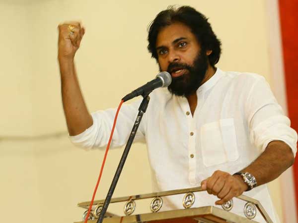 పర్సనల్ మాట్లాడాలంటే.. కత్తులు పట్టే వీరమహిళలు