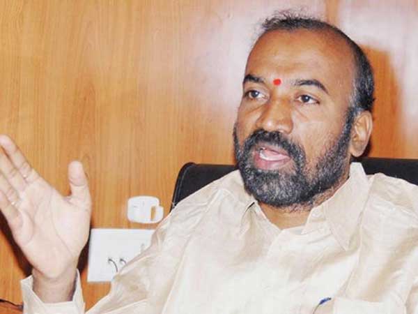 సీఎం నివాసానికి ఎమ్మెల్యే ప్రభాకర్ చౌదరి