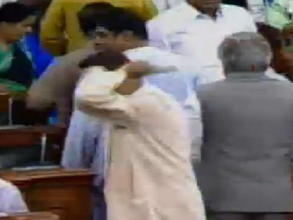 No Confidence Motion: BJD Stages Walkout, Shiv Sena to Abstain from Voting, What TRS will do? No Confidence Motion: BJD Stages Walkout, Shiv Sena to Abstain from Voting, What TRS will do?