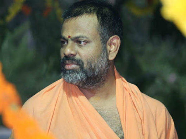 Police extern Kakinada pontiff Swami Paripoornananda to Andhra Pradesh Police extern Kakinada pontiff Swami Paripoornananda to Andhra Pradesh