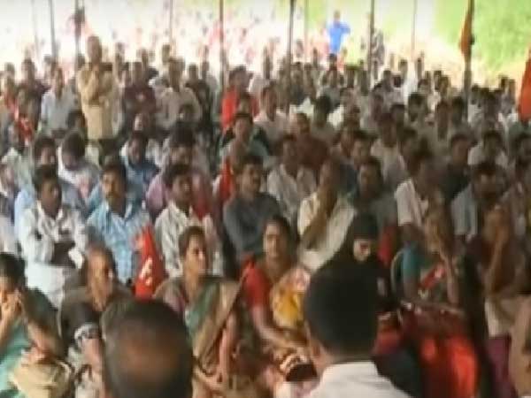 The maha dharna of teachers become strengthen The maha dharna of teachers become strengthen