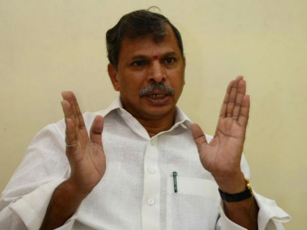 Congress aims to defeat the evil trio BJP, TDP and YCP:APCC Vice President Tulsi Reddy Congress aims to defeat the evil trio BJP, TDP and YCP:APCC Vice President Tulsi Reddy