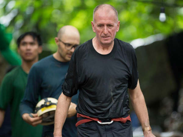Elon Musks mini submarines wouldnt have worked in thai cave rescue op:Vernon Unsworth Elon Musks mini submarines wouldnt have worked in thai cave rescue op:Vernon Unsworth