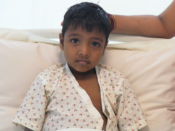 After losing his first son, this poor worker is fighting to save his second After losing his first son, this poor worker is fighting to save his second