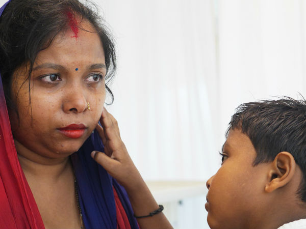 After losing his first son, this poor worker is fighting to save his second After losing his first son, this poor worker is fighting to save his second