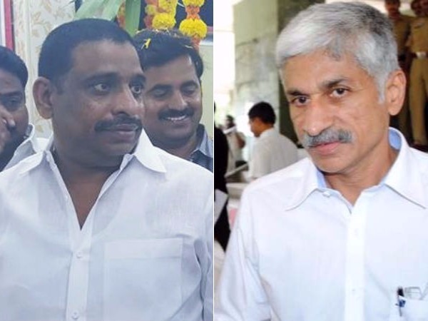 మోడీ బూట్లు నాకే స్థితికి విజయసాయి రెడ్డి