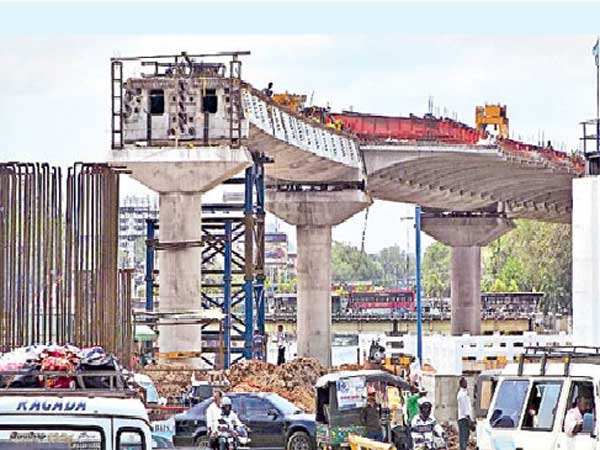 Another obstacle to the Vijayawada flyover construction Another obstacle to the Vijayawada flyover construction